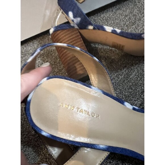 Ann Taylor Tie Dye Block Sandals Chambray Blue White Open Toe Strap Size 10 - Picture 7 of 8